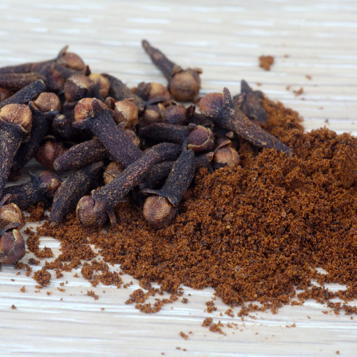 Benefits of 2 cloves before bed time HealthPulls